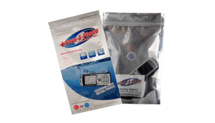 Что делать, если ваш смартфон утонул? Фото.